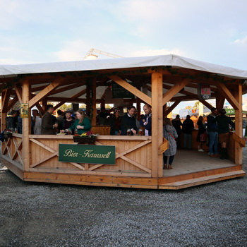 Bier-Karusell am Dorfplatz